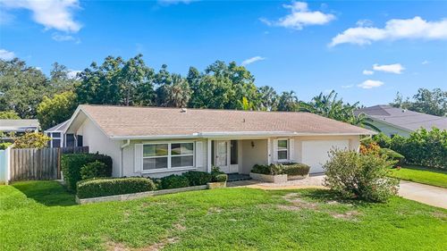 1067 44th Avenue Ne, St Petersburg, FL, 33703 | Card Image