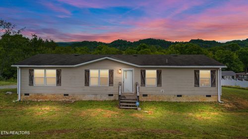 604 Elaine Drive, Tazewell, TN, 37879 | Card Image