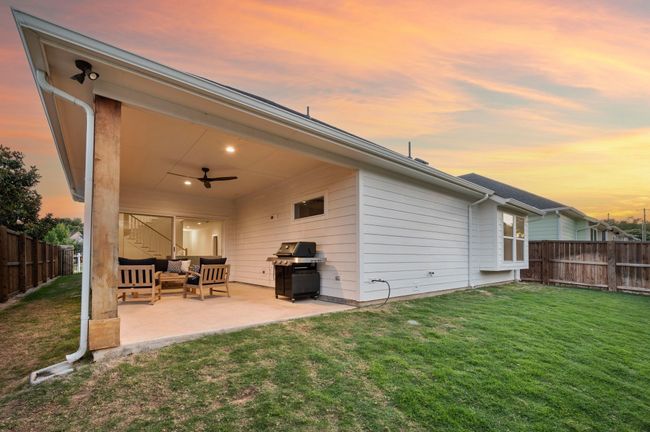 1002 Meadow Bend Loop N, House other with 4 bedrooms, 5 bathrooms and null parking in Grapevine TX | Image 36