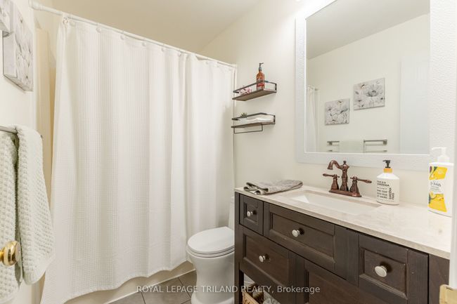 10248 Pinetree Dr, House other with 4 bedrooms, 2 bathrooms and 4 parking in Grand Bend ON | Image 18