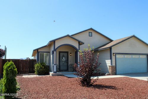441 Dog Leg Dr, Fernley, NV, 89408-6698 | Card Image