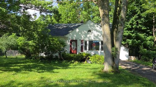 1473 Oakdale St, London, ON, N5X1J8 | Card Image