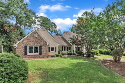 214 W Stevens St, Smithfield, NC, 27577-3630 | Card Image