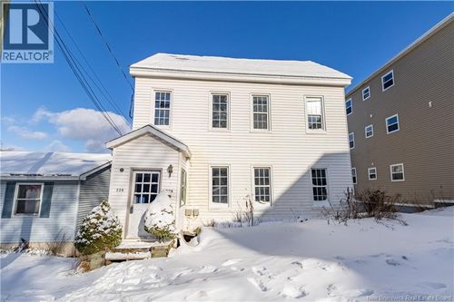 228 Watson St, Saint John, NB, E2M1G8 | Card Image