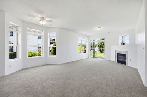 a-4604 1st Ave Nw, Cedar Rapids, IA, 52405-5513 | Card Image