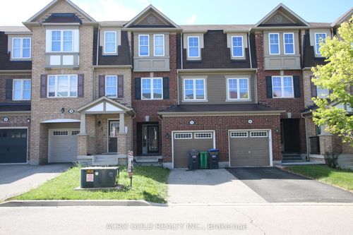 32 Mercedes Rd, Brampton, ON, L7A0Z2 | Card Image