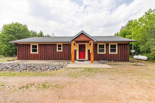 924 County Road C, Hancock, WI, 54943-9571 | Card Image