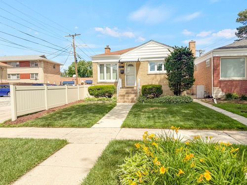 2217 Keystone Ave, North Riverside, IL, 60546-1332 | Card Image