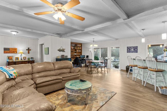 630 Fourth Ave S, House other with 4 bedrooms, 2 bathrooms and 1 parking in Kure Beach NC | Image 17