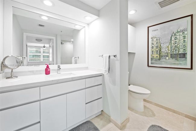 APT-1908 - 347 New River Dr, Condo with 2 bedrooms, 2 bathrooms and null parking in Fort Lauderdale FL | Image 19