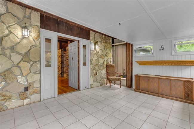 1369 Old Pulaski Rd, House other with 3 bedrooms, 3 bathrooms and 4 parking in Neshannock Twp PA | Image 9