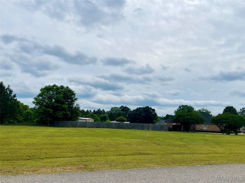 500 S Natchez Trace Loop, Tallassee, AL, 36078 | Card Image