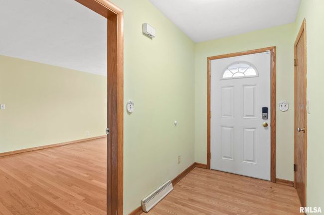 702 W Pershing Rd, House other with 3 bedrooms, 2 bathrooms and null parking in Decatur IL | Image 24