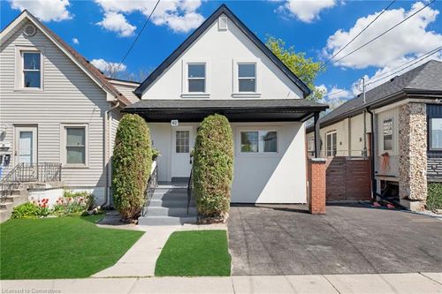 62 Norman St, Hamilton, ON, L8H4J5 | Card Image
