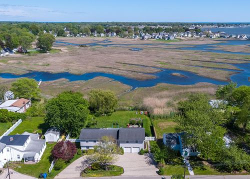 1 Clark Ave, Old Saybrook, CT, 06475-1716 | Card Image