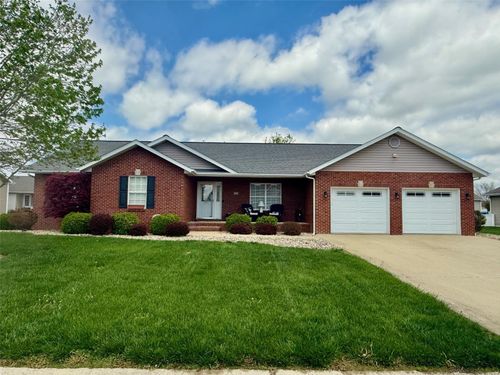 923 W 3rd St, Aviston, IL, 62216-3481 | Card Image