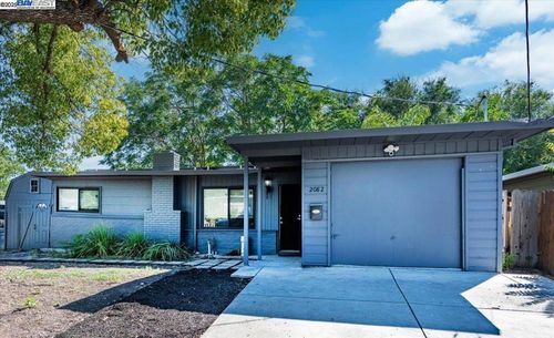 2082 Overhill Rd, Concord, CA, 94520-4711 | Card Image