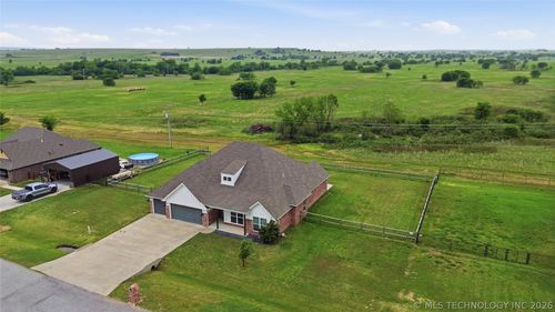 3995 E 130th Pl N, Skiatook, OK, 74070-3542 | Card Image