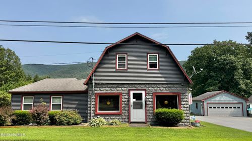 928 Main Rd, Stamford, VT, 05352-9740 | Card Image