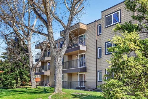 204-36 Glenbrook Cres, Cochrane, AB, T4C1T2 | Card Image