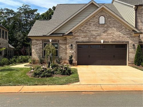 1046 Beechcraft Dr, Mebane, NC, 27302-9988 | Card Image