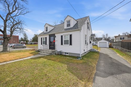 66 Thornton St, Springfield, MA, 01104-1529 | Card Image