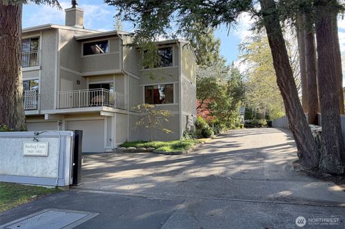 511-19511 86th Ave W, Edmonds, WA, 98026-6111 | Card Image