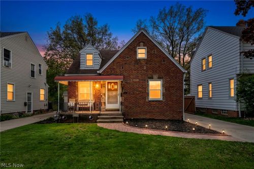 1403 Tuxedo Ave, Parma, OH, 44134-1733 | Card Image