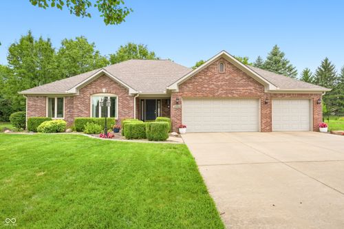 1050 Sequoia Trl, Avon, IN, 46123-9608 | Card Image