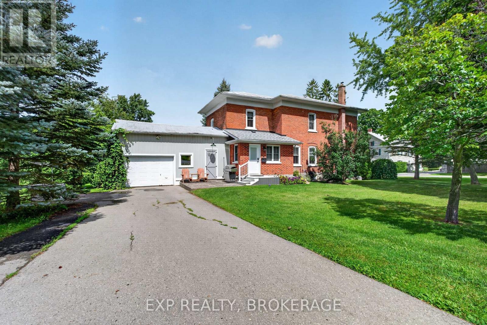 Residential in Greater Napanee (Greater Napanee) 2