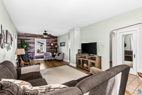 211 4th St, Proctor, MN, 55810-1604 | Card Image