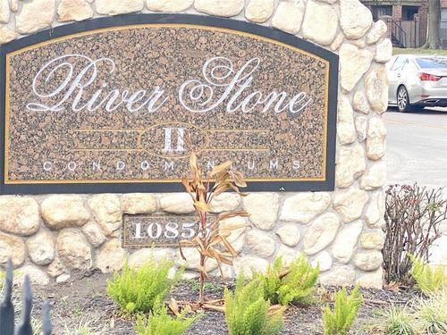 apt-809-10855 Meadowglen Ln, Houston, TX, 77042-4035 | Card Image
