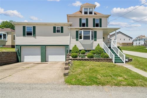 547 Green St, Belle Vernon, PA, 15012-1532 | Card Image