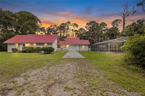 4714 Highway 40 W, Yankeetown, FL, 34498-2104 | Card Image