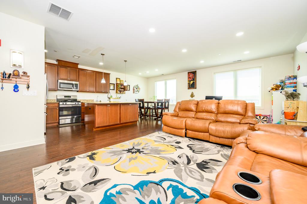 Residential Lease in ROBBINSVILLE