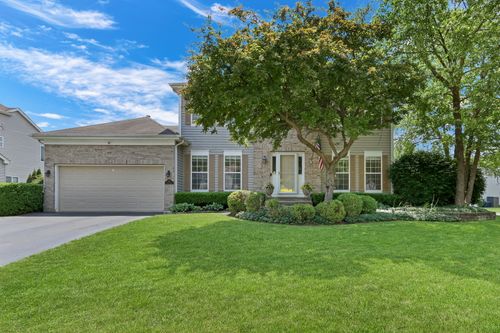 7817 Cascade Way, Gurnee, IL, 60031-4064 | Card Image