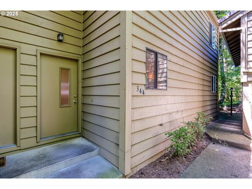 344 Cervantes Cir, Lake Oswego, OR, 97035-1242 | Card Image