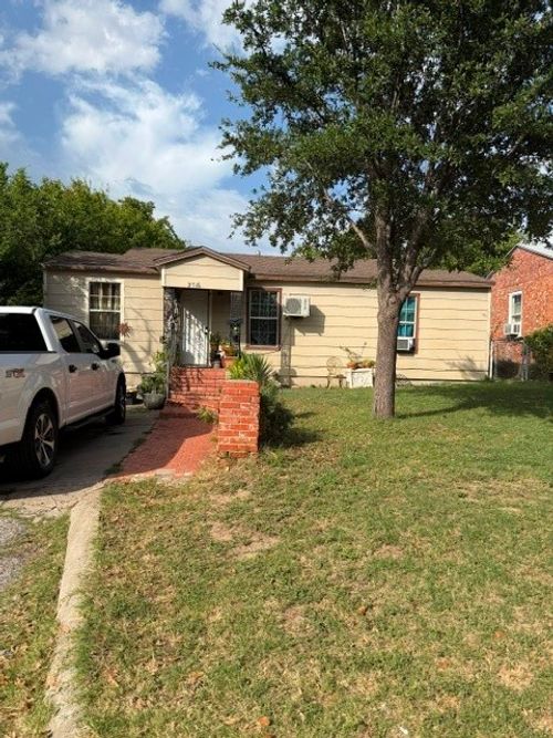 2716 35th Street, Fort Worth, TX, 76106 | Card Image