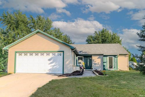 2112 Cortez Dr, Kendallville, IN, 46755-3009 | Card Image