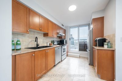 1902 - 43 Eglinton Ave E, Condo with 2 bedrooms, 2 bathrooms and 1 parking in Toronto ON | Image 3