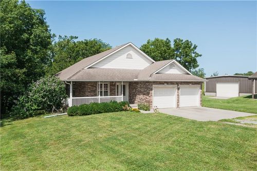 22010 Springdale Rd, Easton, KS, 66020-7264 | Card Image