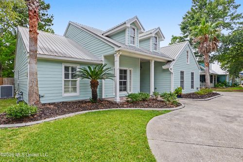 179 Blue Heron Cv, Waveland, MS, 39576-4342 | Card Image