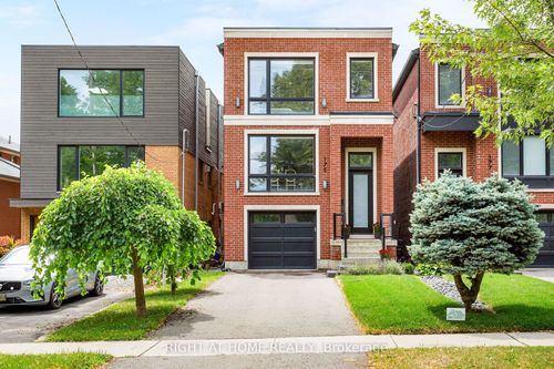 175 Hay Ave, Etobicoke, ON, M8Z1G3 | Card Image