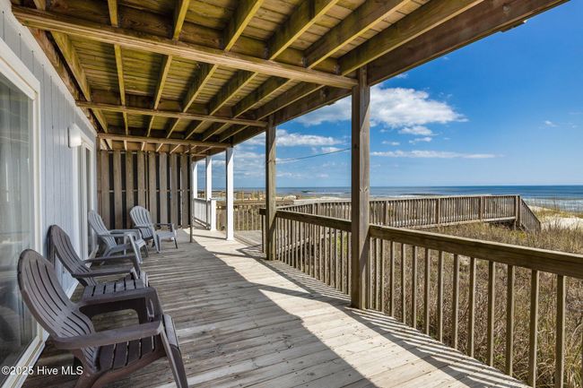 WEST - 2003 Ocean Dr, Townhouse with 4 bedrooms, 3 bathrooms and null parking in Emerald Isle NC | Image 30