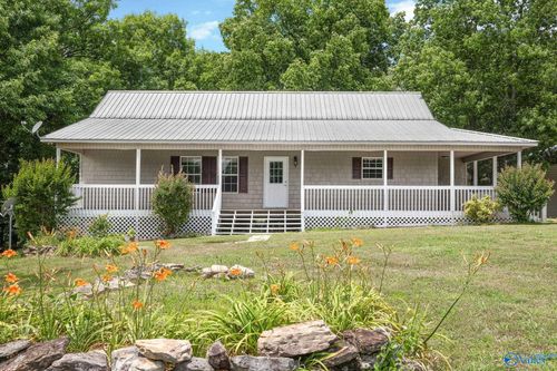 111 Morgan Lane Pvt Dr, Falkville, AL, 35622-5728 | Card Image