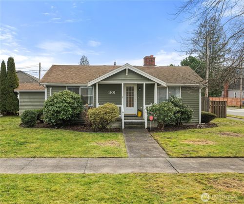 1101 Wells St, Enumclaw, WA, 98022-2611 | Card Image