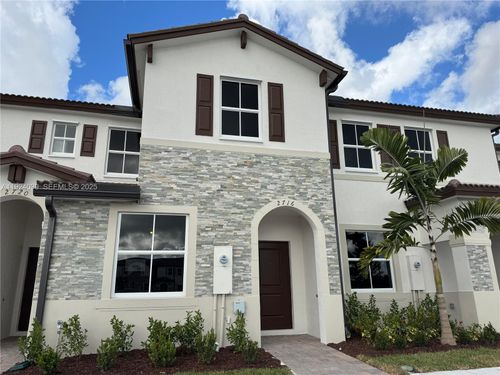 0-2716 Se 26th Ave, Homestead, FL, 33035-2640 | Card Image