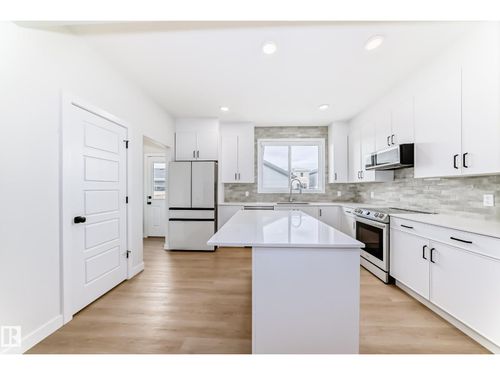 2332 159 St Sw, Edmonton, AB, T6W5K5 | Card Image