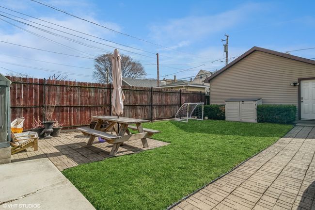 3069 N Elbridge Ave, Home with 2 bedrooms, 3 bathrooms and 2 parking in CHICAGO IL | Image 16