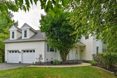 56 Liberty Ridge Rd, Basking Ridge, NJ, 07920-2972 | Card Image